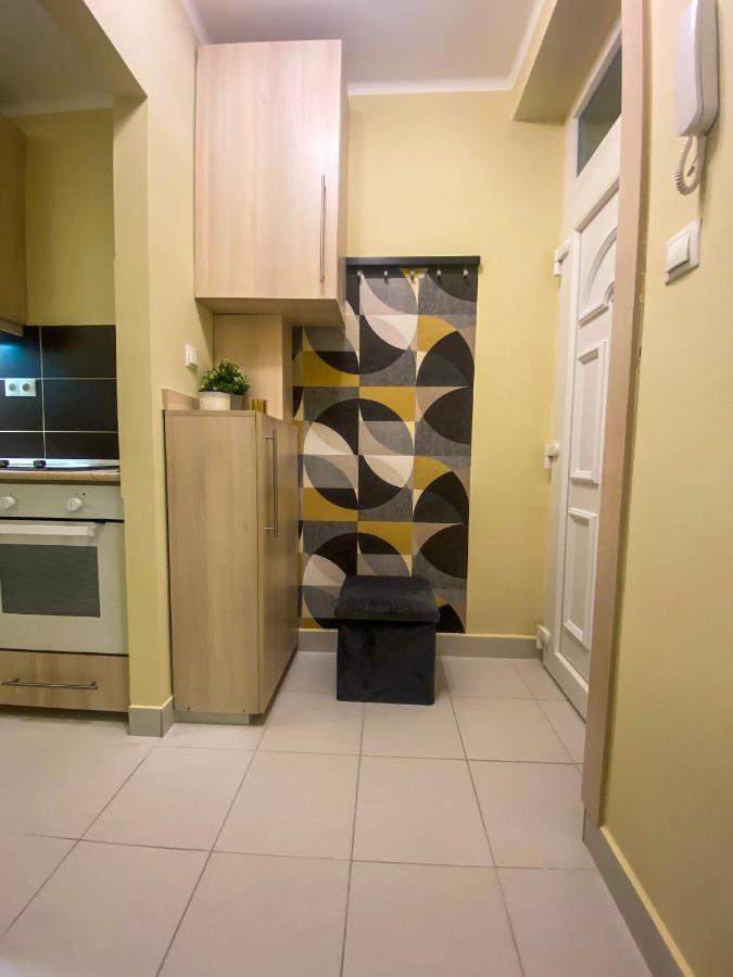 Fresh Smartly Designed Studio Flat & Sunny Balcony Budapest Exterior photo